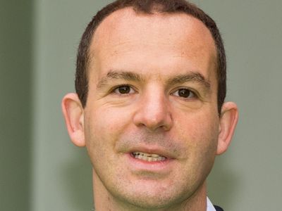 Martin Lewis warns cost of living crisis will hit people harder in spring than winter OLD