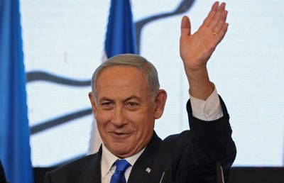Israel's Netanyahu launches talks on forming government