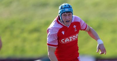 Young Wales international poached by English club as he follows Louis Rees-Zammit