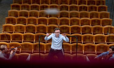 ‘It’s OK to take risks in concerts because there it’s safe to do so’: Conductor Daniel Harding on his double life as an airline pilot