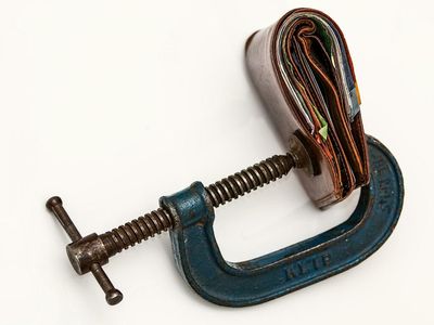 Americans Shouldn't Blame Joe Biden For Inflation, This Economist Says: Look Beyond The Borders