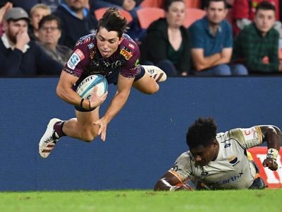 Tupou, Skelton aim up for French Test