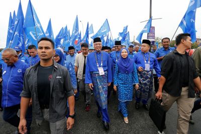 Malaysian election campaign kicks off