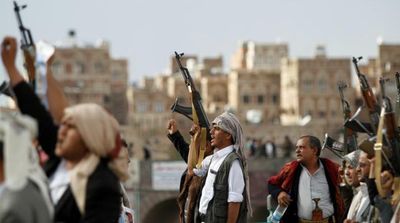 Houthis Implement New Method to Monitor, Suppress Residents