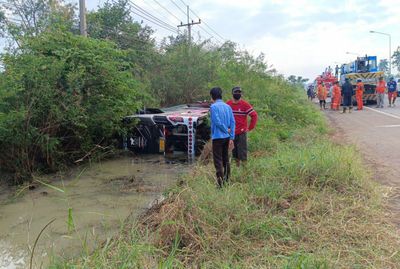 One killed, 7 hurt in Buri Ram bus accident