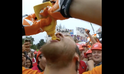 Tennessee fan starts morning off in grossest possible way by chugging a bottle of mustard