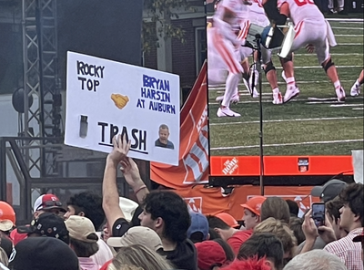 Georgia vs. Tennessee: Best signs from ESPN’s College GameDay