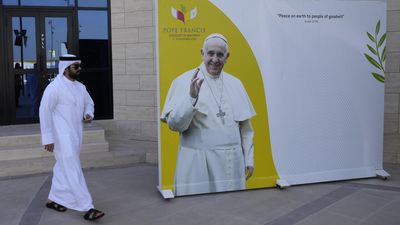 Pope Francis in Bahrain boosts Catholic-Muslim fraternity