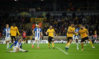 Brighton sink 10-man Wolves thanks to late Pascal Gross strike