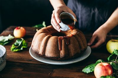 Caramel apple cake for fall nights