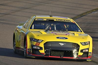 NASCAR Cup Phoenix: Logano takes pole for crucial deciding race