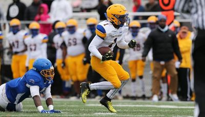 Joshua Franklin’s 100-yard fake punt TD shocks Simeon, sends Crete-Monee to Class 6A quarterfinals