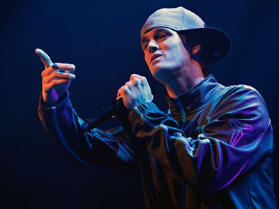 Singer and rapper Aaron Carter dies at 34