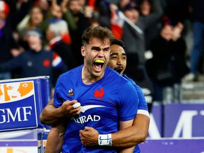 Damian Penaud stuns Australia as late try extends record France win streak
