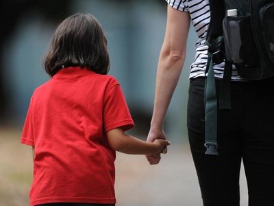 NSW lifts foster care support age to 21