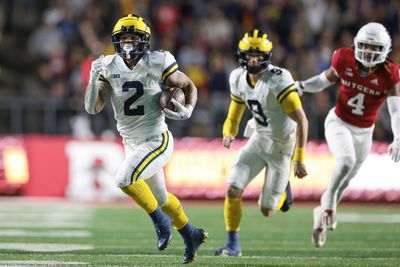 Michigan erupts for 3 TDs in less than 2 minutes against Rutgers