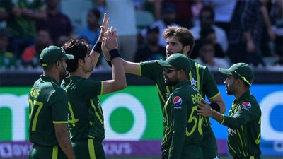 T20 World Cup: Shaheen Afridi's four-wicket burst help Pakistan restrict Bangladesh to 127/8