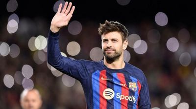 Pique Insists He'll Be Back at Barca in Tearful Speech