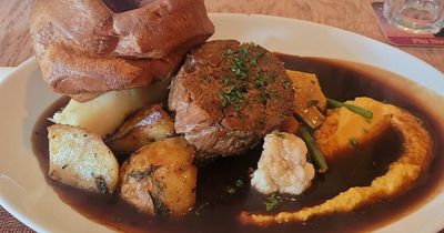 We tried Sunday lunch at the Earl of Pitt Street in Newcastle city centre and couldn't wait to tell everyone how good it was