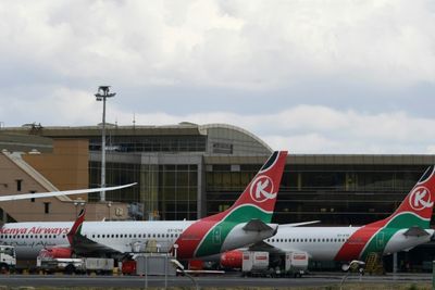 Kenya Airways pilots extend strike