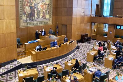 Exodus of incumbents brings change to state legislatures