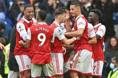 Arsenal back on top, Man Utd undone by Emery's Villa