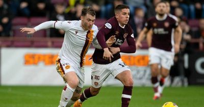 Hearts 3, Motherwell 2: Ten-man Hearts leave it late to dump Motherwell