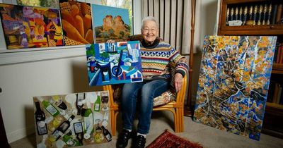 Canberra artist to sell paintings for ovarian cancer research