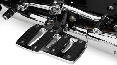 Check Out Wunderlich’s Ergo-Comfort Footrests For the BMW R18