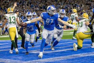 Aaron Rodgers throws pair of red-zone interceptions during frustrating first half vs. Lions