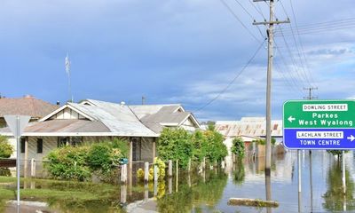 NSW floods: three towns cut off by water relying on airdrops for food and medical supplies