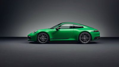 Porsche 911 Carrera T finds new ways to shine