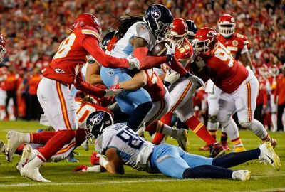 Titans’ Derrick Henry breaks franchise record for rushing TDs
