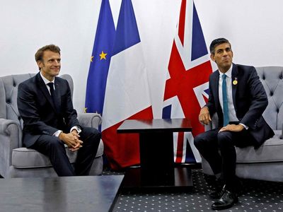 Rishi Sunak news - live: PM ‘determined to grip’ migrant crisis after Macron meeting