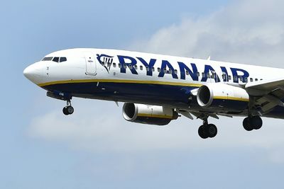 Ryanair flies into profit, eyes strong outlook