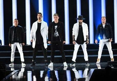 Backstreet Boys give emotional tribute to the late Aaron Carter at London concert