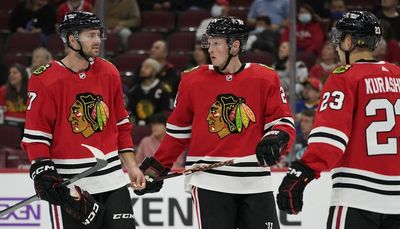 Blackhawks’ Sam Lafferty, Jason Dickinson find instant chemistry: ‘I see what he sees’