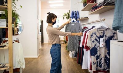 Australians spend an average of just $6.50 a garment. How much should a T-shirt actually cost?