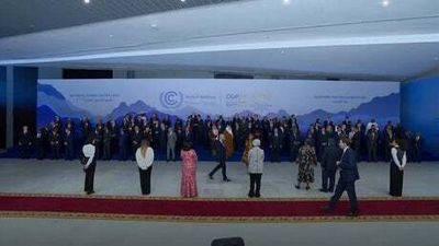 Watch: World leaders take a family photograph at Cop27