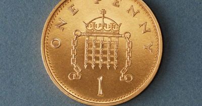 Working Universal Credit claimants awarded at least 1p during qualifying period will get £324 from this week