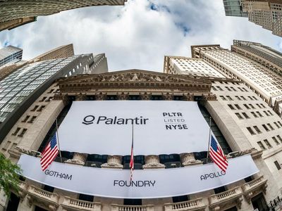 Palantir Plunges Near All-Time Lows: Here's Why A Bounce Is Likely