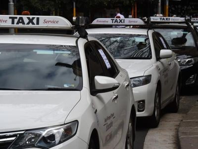 NSW taxi drivers accept $905m govt package