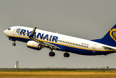 Low-Cost Airlines Like Frontier and Ryanair Are Having a Major Moment