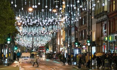 UK retailers braced for tough Christmas as shoppers feel squeeze