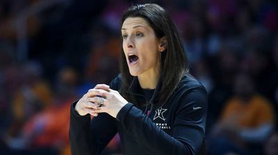 Report: Sun to Hire Stephanie White as Next Coach