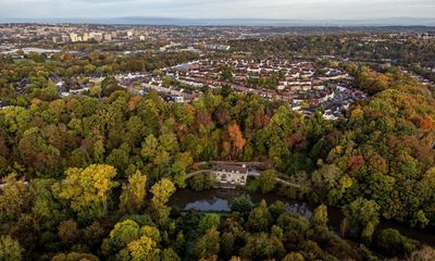 Weather tracker: unseasonably warm October across Europe breaks records