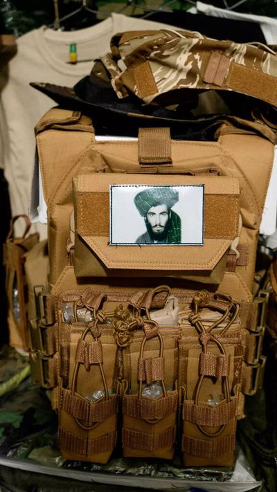 Taliban reveal burial place of founder Mullah Omar