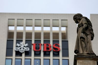 German officials search UBS branches linked to Russian oligarch Usmanov