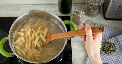 Foodie explains how to stop your saucepan boiling over using one popular kitchen item