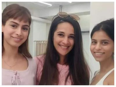 THIS new photo of Suhana Khan and Khushi Kapoor with co-star Tara Sharma from the sets of ‘The Archies’ is simply unmissable